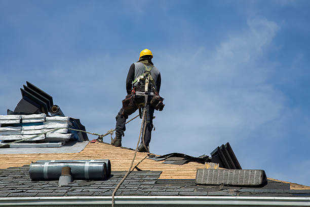 Professional Roofing technician working in Earlysville, VA